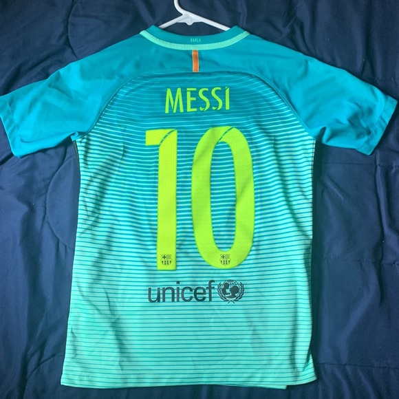 Nike Shirts & Tops Messi Soccer Jersey Size Kids Large Color